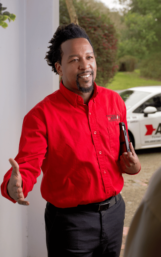 New Orleans Pest Control Technician